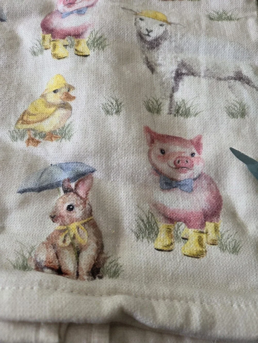 Farmhouse Animal Tea Towels with Pink Pig, Bunny & Yellow Chick